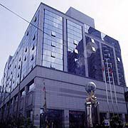 R&D1.jpg (8934 bytes)