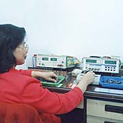 R&D1.jpg (8934 bytes)